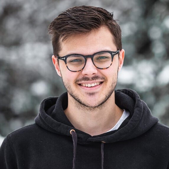 Independence Day flag hoisting